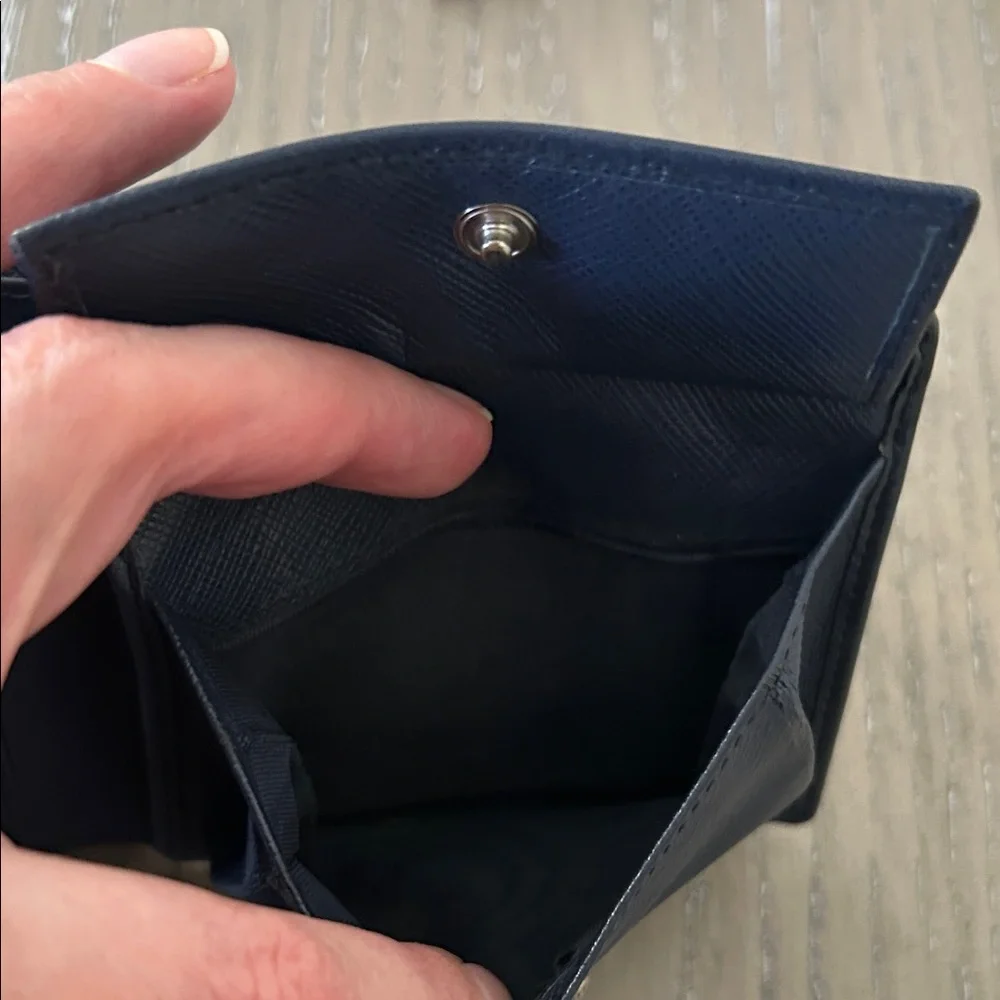 PRADA Embossed logo Saffiano leather bifold wallet Navy Model 224
